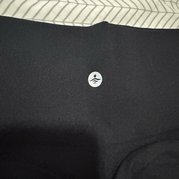 HALARA Black Leggings 7/8’s - Picture 2 of 5